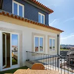 Spacious Apt W. Beautiful & Sunny Private Terrace